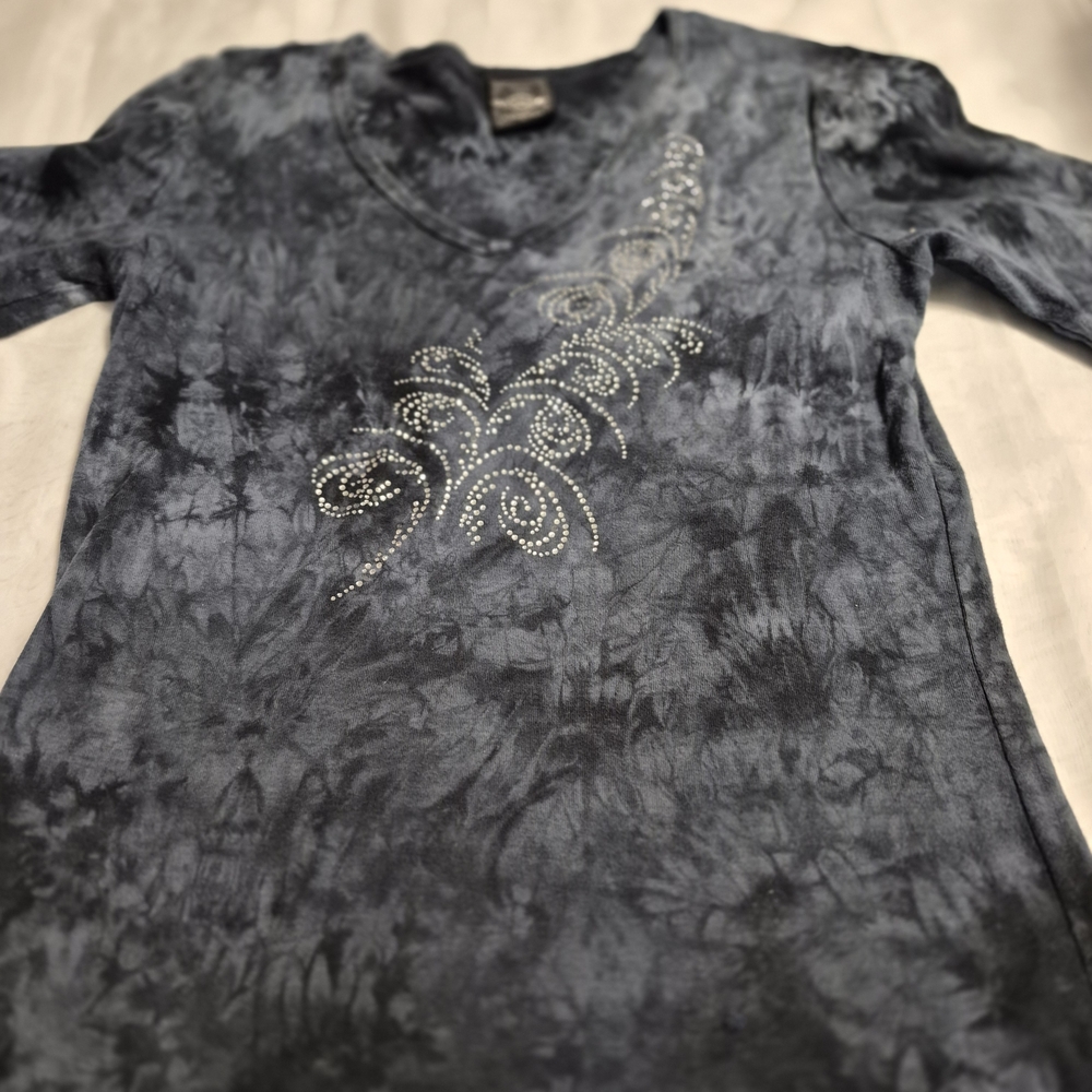 Sledge Women's Tie-Dye Short Sleeve Shirt With Crystal Embellishments.Size Large